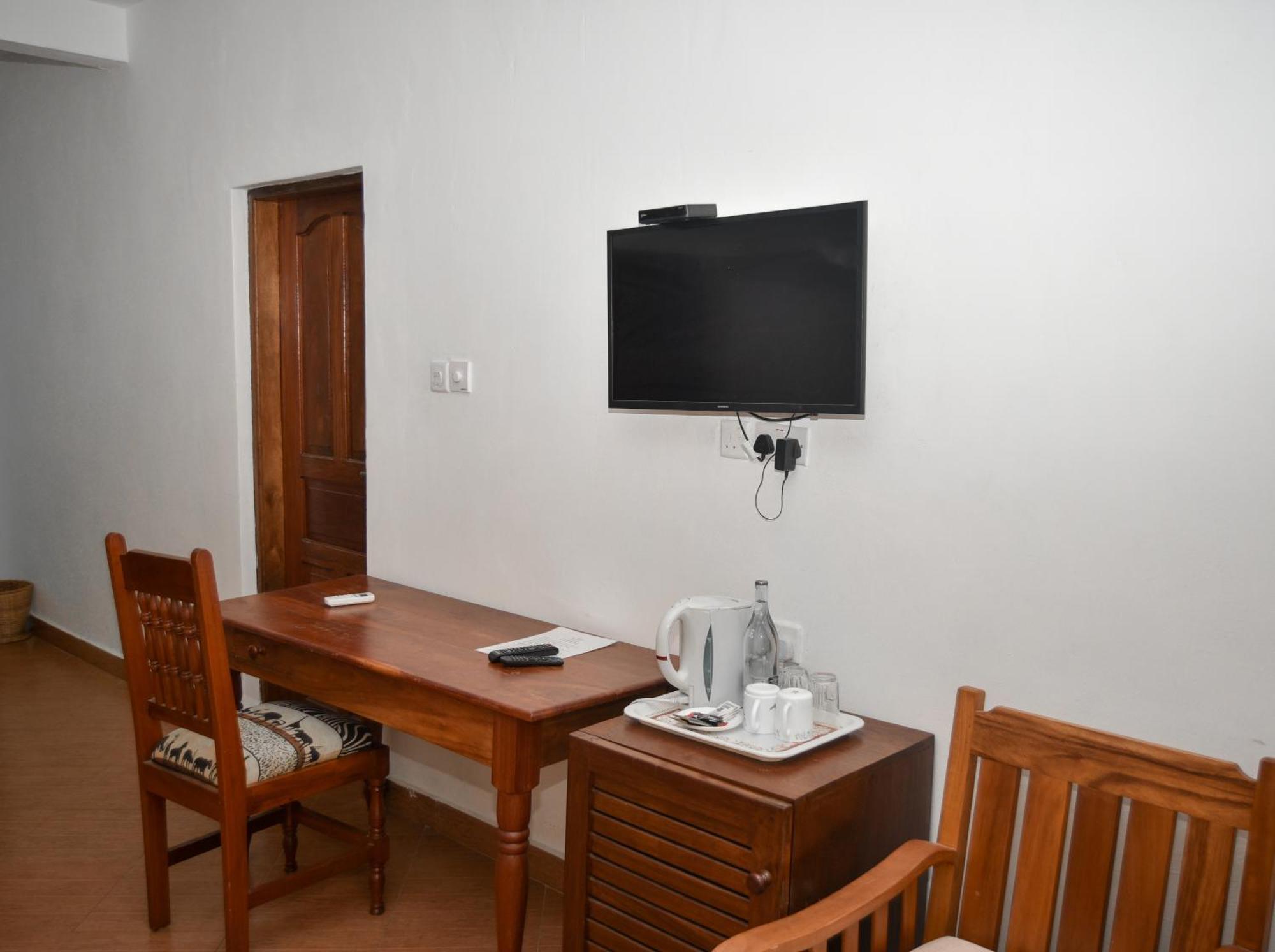 Coral Beach Resort Diani Beach Extérieur photo